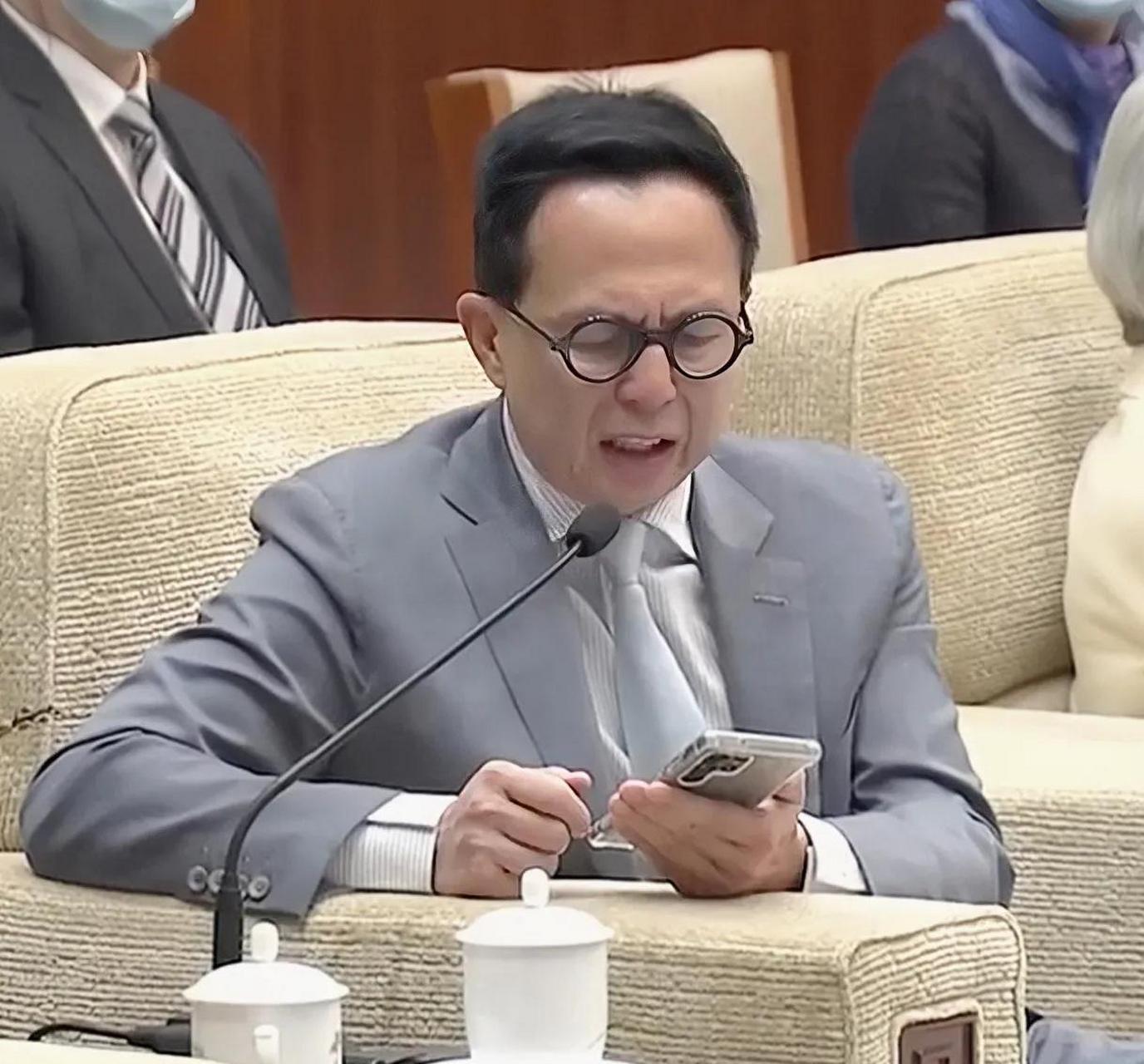 苹果手机怎么找到新闻联播2023最建议买苹果哪款手机-第2张图片-太平洋在线下载