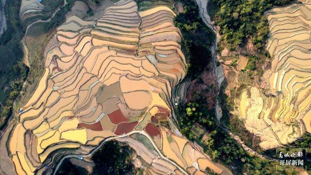 手机开屏新闻怎么去除掉苹果手机怎么把锁屏界面的播放去掉